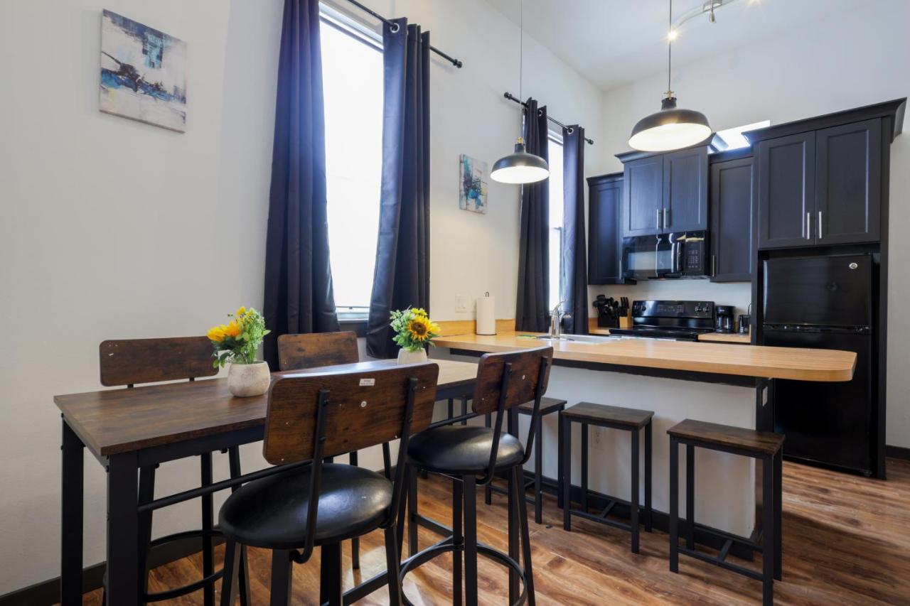 Old West Studio Lofts West แทมปา ภายนอก รูปภาพ