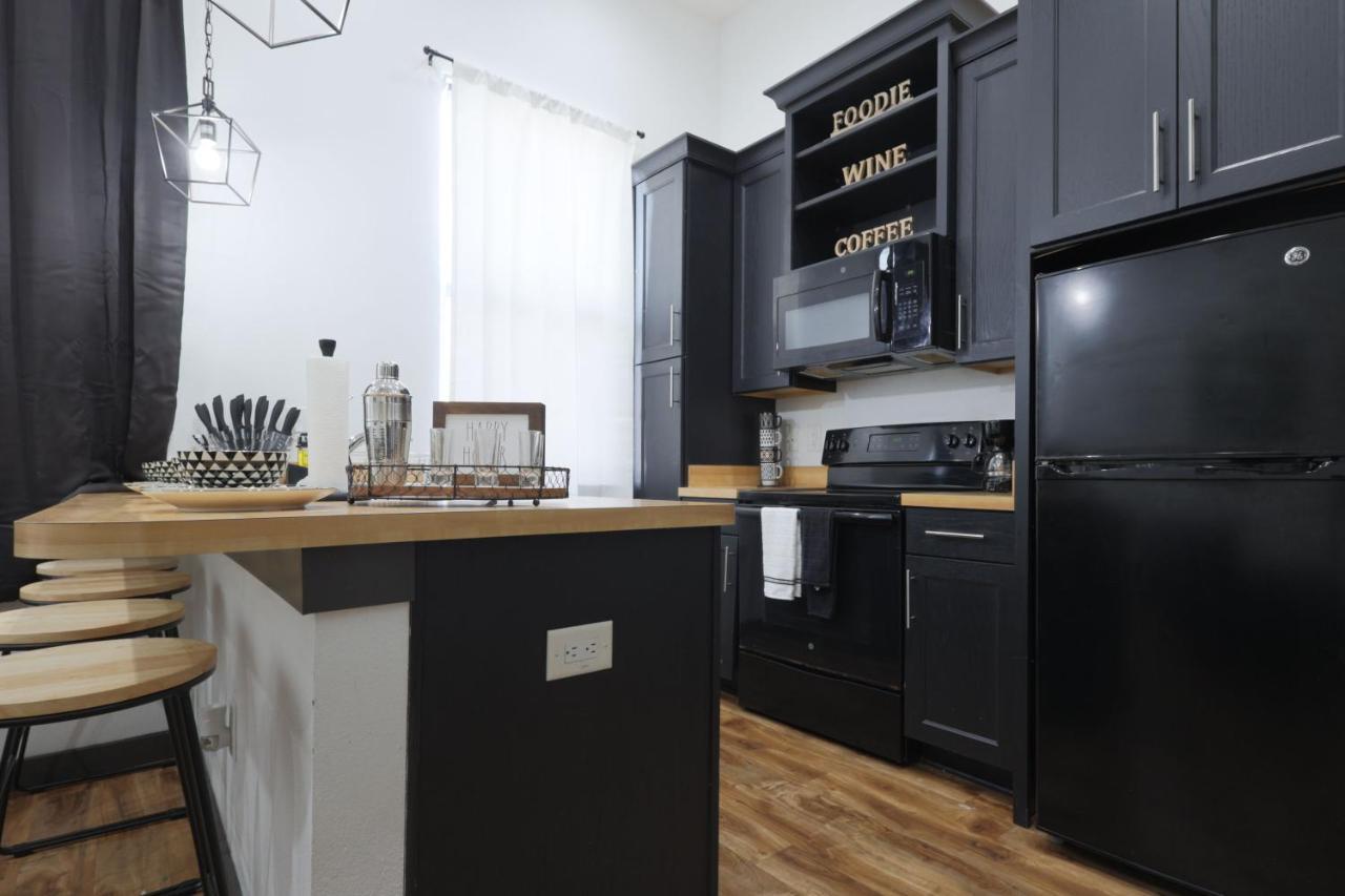 Old West Studio Lofts West แทมปา ภายนอก รูปภาพ