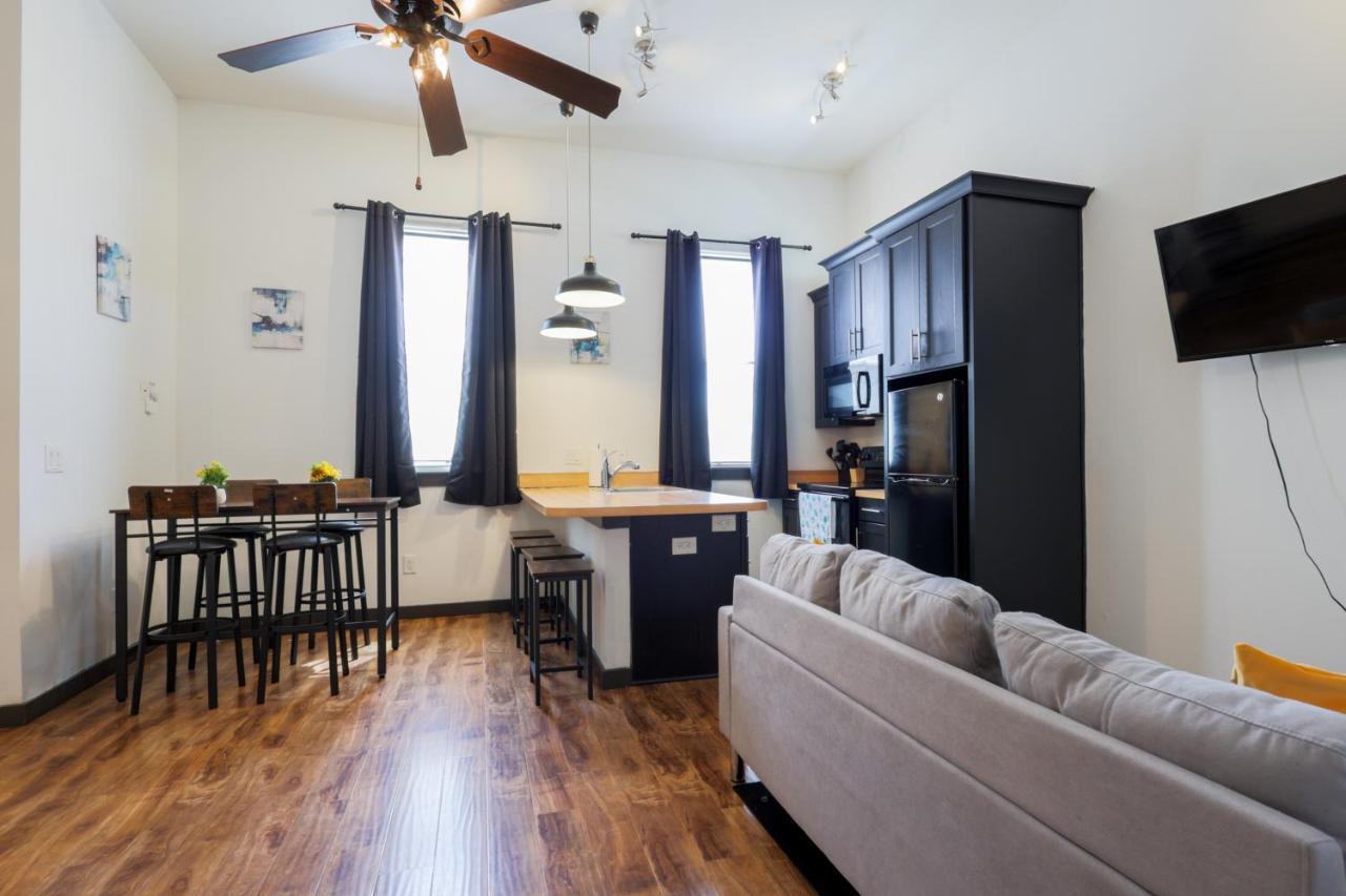 Old West Studio Lofts West แทมปา ภายนอก รูปภาพ