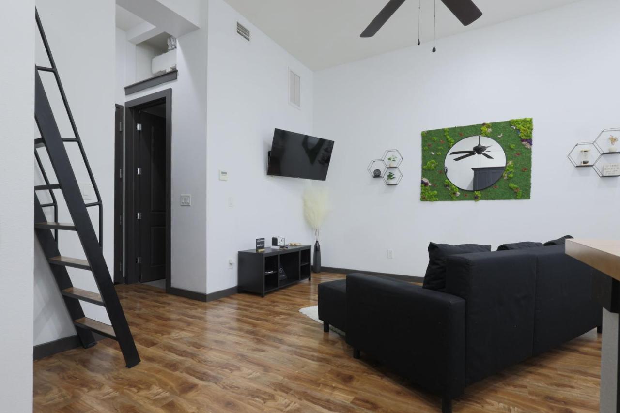 Old West Studio Lofts West แทมปา ภายนอก รูปภาพ