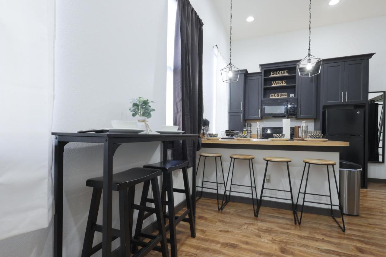 Old West Studio Lofts West แทมปา ภายนอก รูปภาพ
