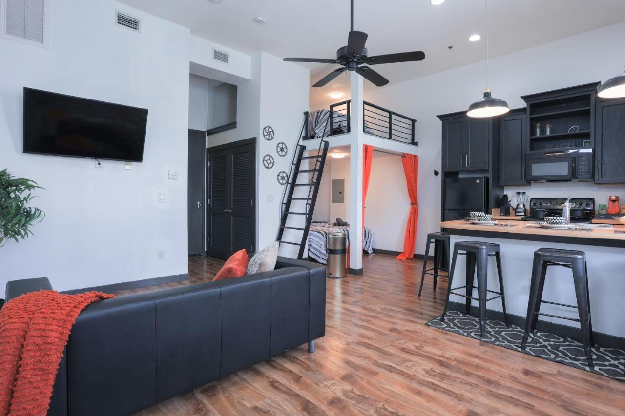 Old West Studio Lofts West แทมปา ภายนอก รูปภาพ