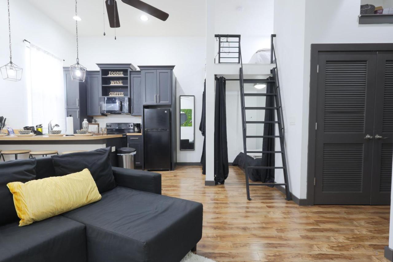 Old West Studio Lofts West แทมปา ภายนอก รูปภาพ