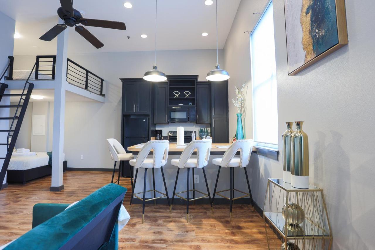 Old West Studio Lofts West แทมปา ภายนอก รูปภาพ
